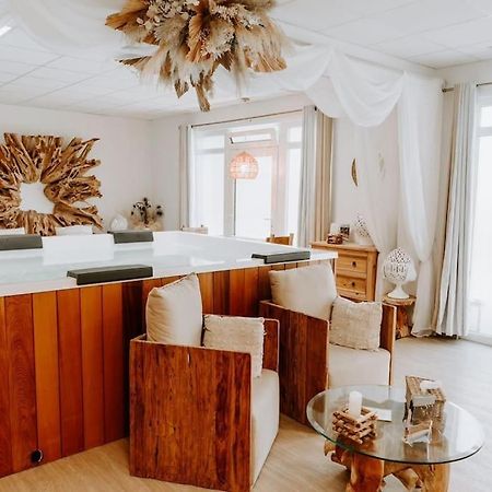 Suite De Charme Avec Jacuzzi Et Cabine Infrarouge Tubize 외부 사진